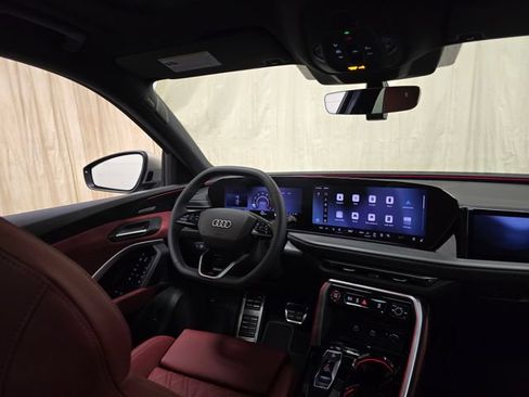 New 2026 Audi SQ5 Prestige AWD/4WD image 37