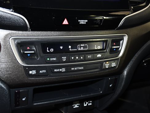 Certified 2023 Honda Passport TrailSport image 28