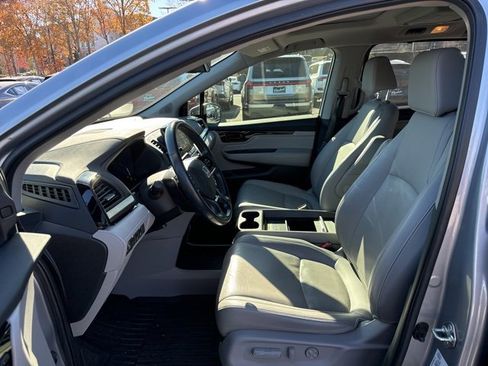 Used 2019 Honda Odyssey Elite image 7
