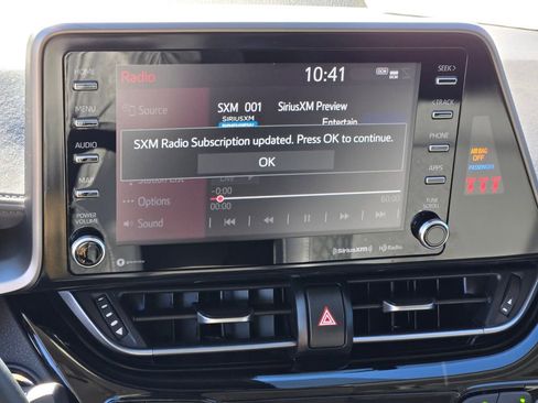 Used 2021 Toyota C-HR Limited image 18