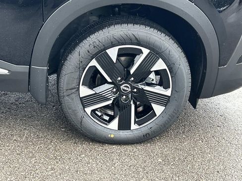 New 2026 Nissan Kicks SV w/ Cold Weather Package AWD/4WD image 9