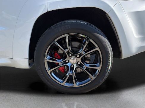 Used 2015 Jeep Grand Cherokee SRT AWD/4WD image 42