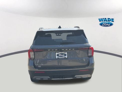 New 2026 Ford Explorer Active w/ Active Comfort Package image 6