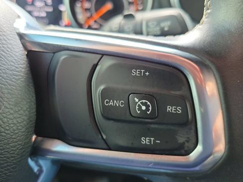 Used 2018 Jeep Wrangler Unlimited Sahara w/ Quick Order Package 24M Moab AWD/4WD image 21