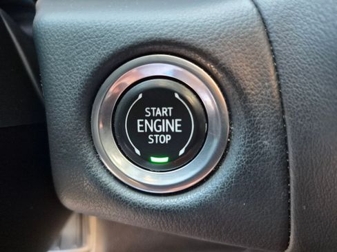 Used 2021 Chevrolet Tahoe High Country w/ Premium Package AWD/4WD image 20