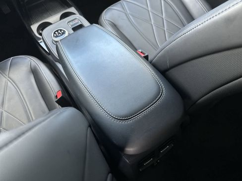 Used 2022 Ford Mustang Mach-E Select image 22