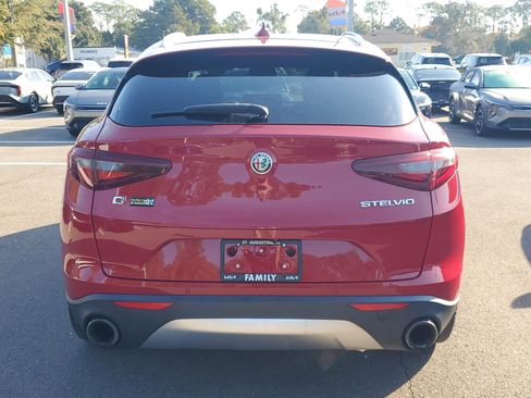 Used 2019 Alfa Romeo Stelvio AWD image 5