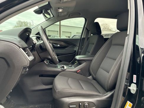 Used 2024 GMC Terrain SLE w/ Driver Convenience Package image 10