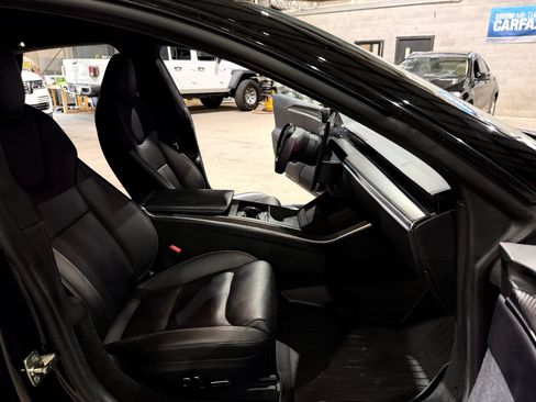 Used 2022 Tesla Model S Plaid AWD/4WD image 27