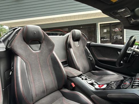 Used 2017 Lamborghini Huracan LP 580-2 RWD image 47