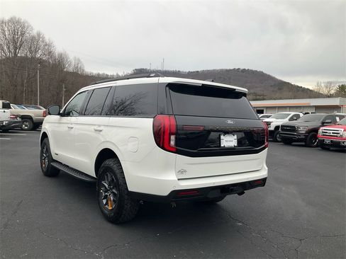 New 2026 Ford Expedition Tremor image 7