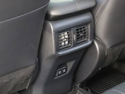 Used 2019 Toyota RAV4 XLE Premium w/ Cold Weather Package AWD/4WD image 20