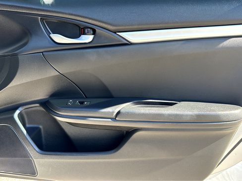 Used 2019 Honda Civic Sport image 10