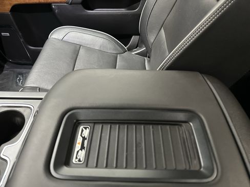 Used 2019 Chevrolet Silverado 3500 High Country w/ Duramax Plus Package image 45