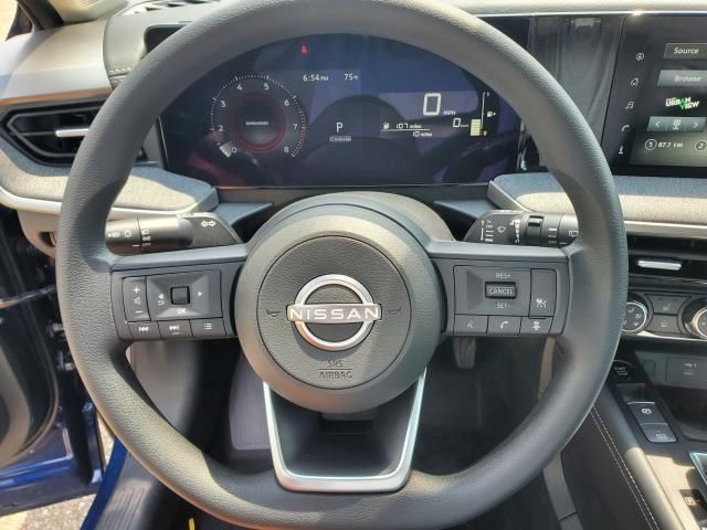 Used 2025 Nissan Kicks SV w/ SV Premium Package AWD/4WD image 14