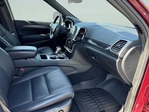 Used 2019 Jeep Grand Cherokee Limited RWD image 25