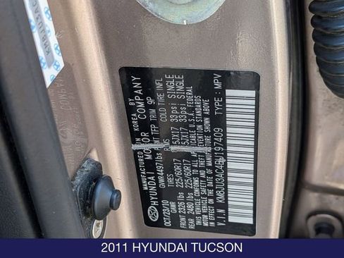 Used 2011 Hyundai Tucson GLS FWD image 27