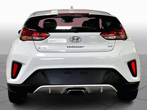 Used 2019 Hyundai Veloster 2.0 Premium image 4