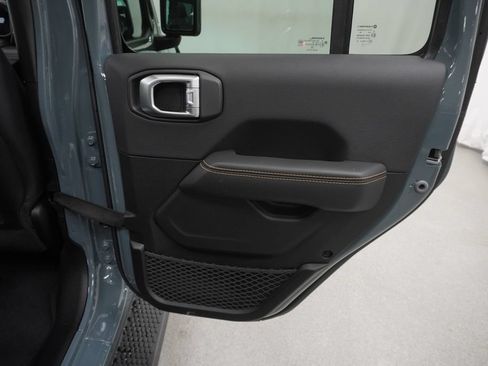 New 2026 Jeep Wrangler Unlimited Sahara AWD/4WD image 32