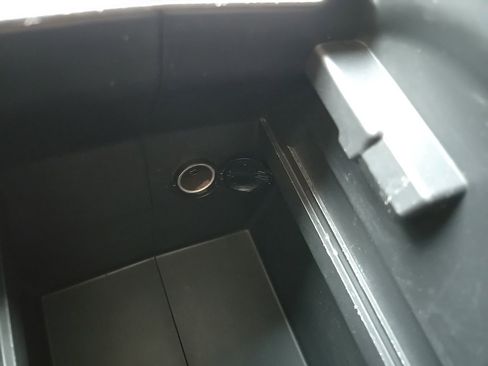 Used 2021 Toyota Highlander XLE image 70