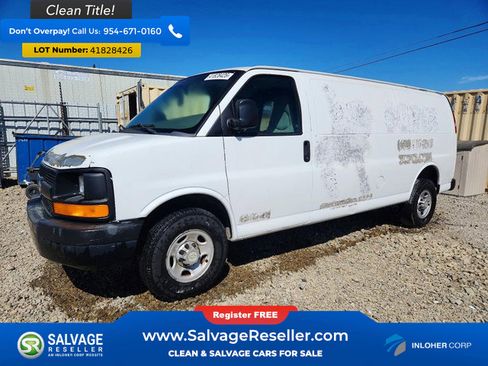 Used 2010 Chevrolet Express 2500 Extended image 1