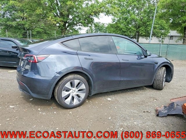 Used 2024 Tesla Model Y Long Range AWD/4WD image 2