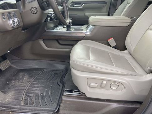 Certified 2022 GMC Sierra 1500 SLT w/ SLT Premium Plus Package image 12