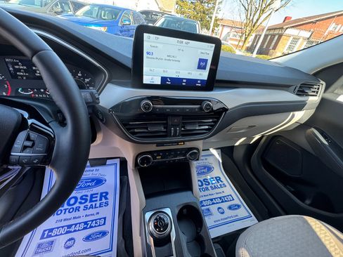 Used 2022 Ford Escape SE w/ Convenience Package image 13