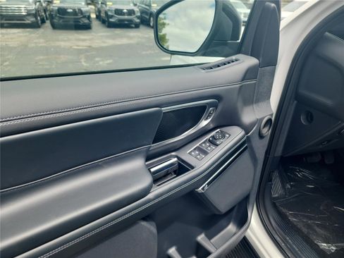 New 2026 Ford Expedition Max Platinum image 12