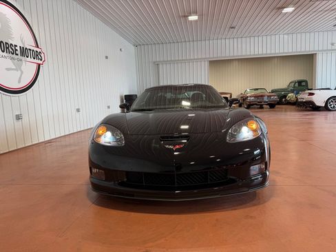 Used 2010 Chevrolet Corvette Z06 w/ Preferred Equipment Group RWD image 7