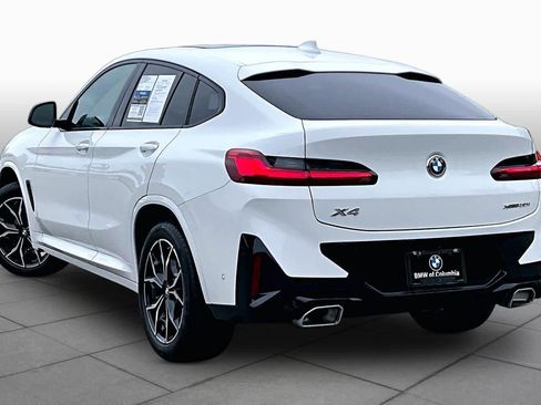 Certified 2025 BMW X4 xDrive30i AWD/4WD image 11