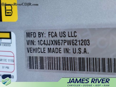 Used 2023 Jeep Wrangler Unlimited AWD/4WD image 39