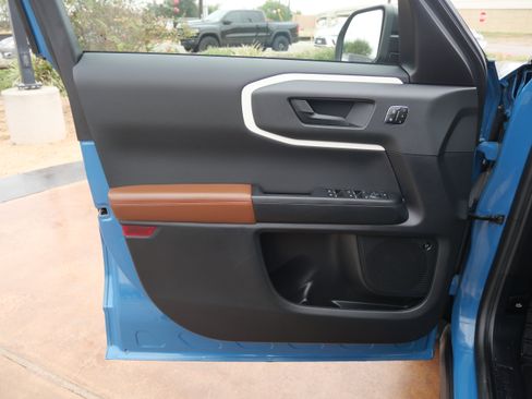 Used 2023 Ford Bronco Sport Heritage Limited image 17