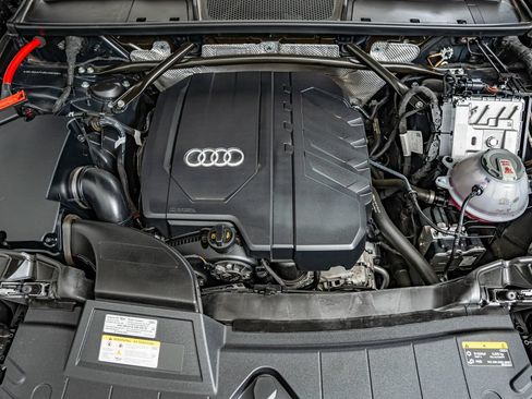 Used 2024 Audi Q5 2.0T Premium w/ Summer of Audi Package AWD/4WD image 41