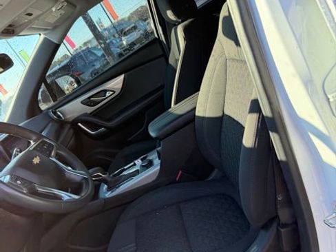 Used 2022 Chevrolet Blazer LT image 12