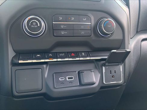 Used 2026 Chevrolet Silverado 1500 Custom AWD/4WD image 66