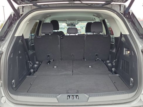 Used 2025 Ford Explorer Active image 8