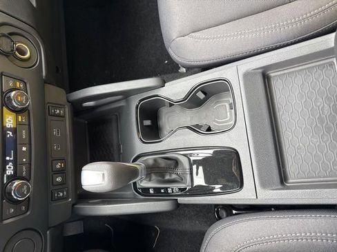 New 2026 Nissan Frontier SV image 18