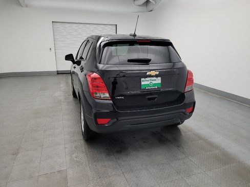 Used 2020 Chevrolet Trax LS w/ Tint and Cruise Package FWD image 6
