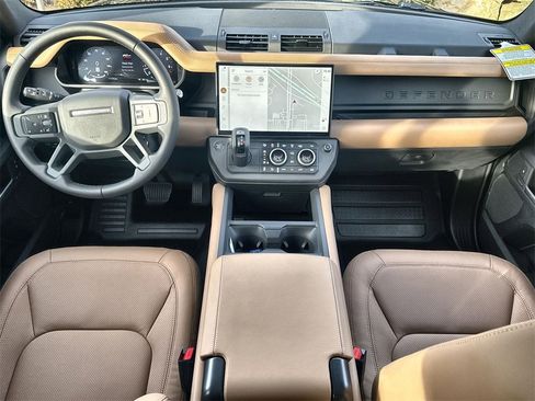 Used 2026 Land Rover Defender 110 S image 12