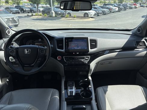 Used 2016 Honda Pilot Elite image 30
