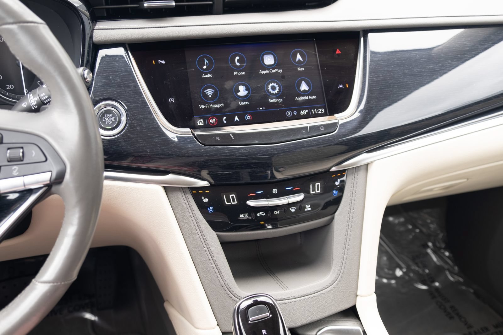 Used 2024 Cadillac XT6 Premium Luxury AWD/4WD image 3