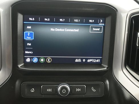 Used 2021 Chevrolet Silverado 1500 Custom AWD/4WD image 13