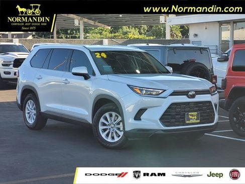 Used 2024 Toyota Grand Highlander AWD image 1