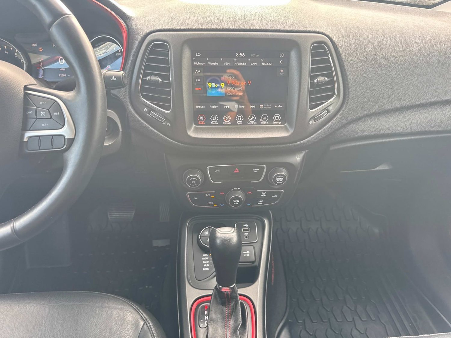 Used 2018 Jeep Compass Trailhawk w/ Cold Weather Group AWD/4WD image 24