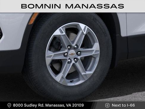 New 2025 Chevrolet Blazer LT image 9