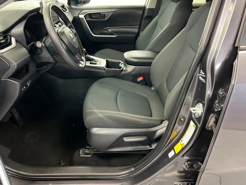 Used 2024 Toyota RAV4 LE image 18