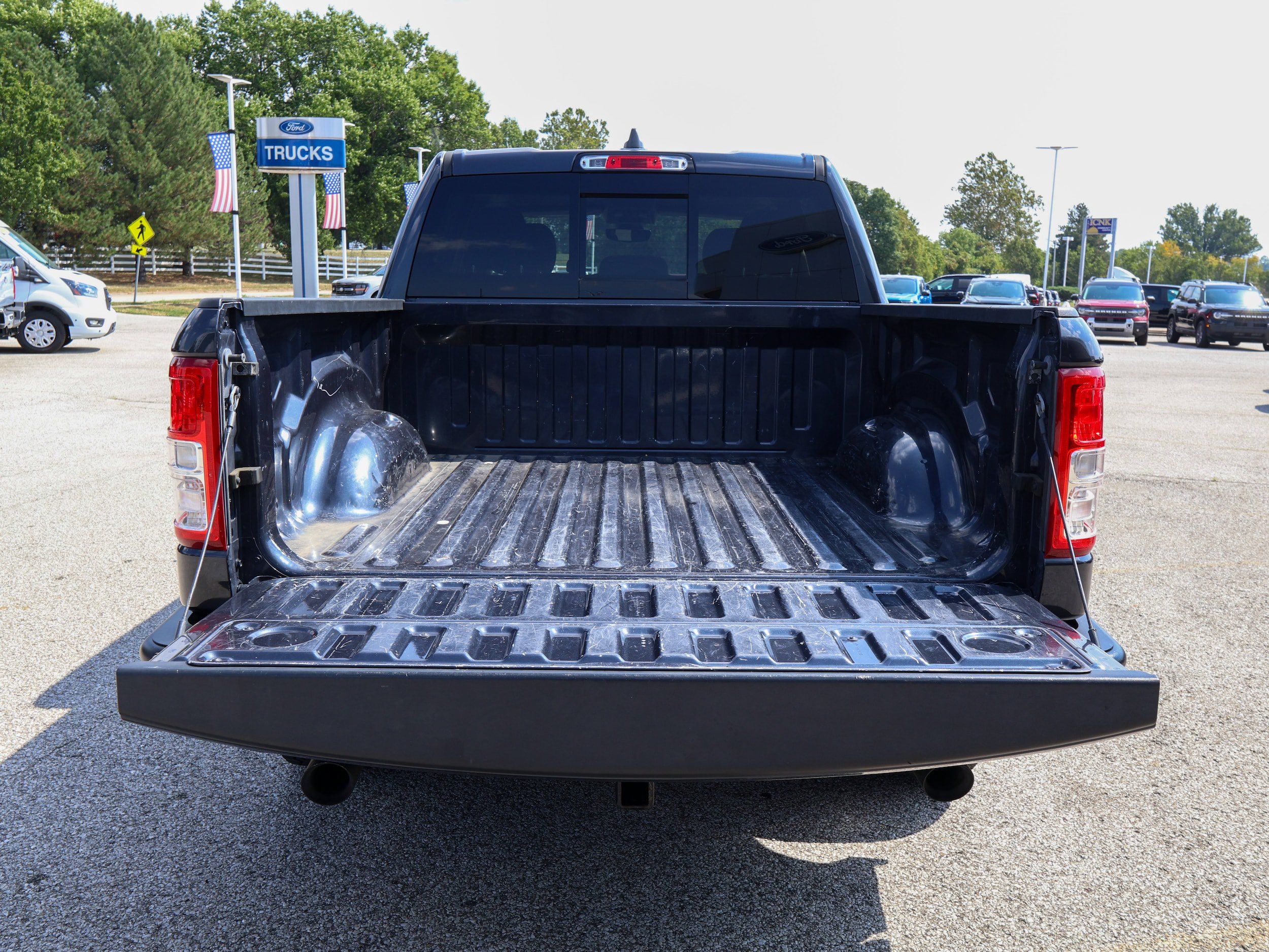 Used 2019 RAM 1500 Big Horn AWD/4WD image 9