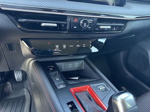 New 2025 Nissan Kicks SR image 21