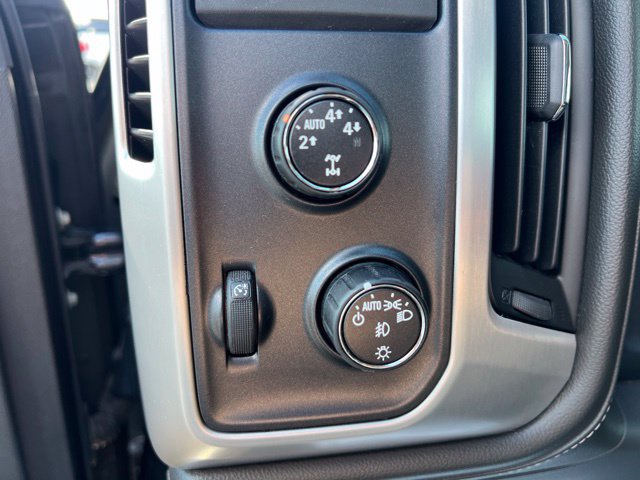 Used 2015 GMC Sierra 1500 SLE w/ SLE Value Package AWD/4WD image 21